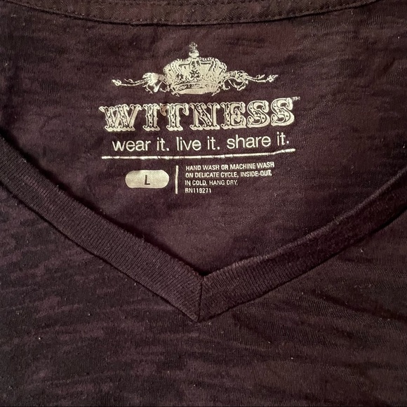 Witness Sheer Burnout Short Sleeve V-neck Tee Black Sz
Large - Picture 4 of 10